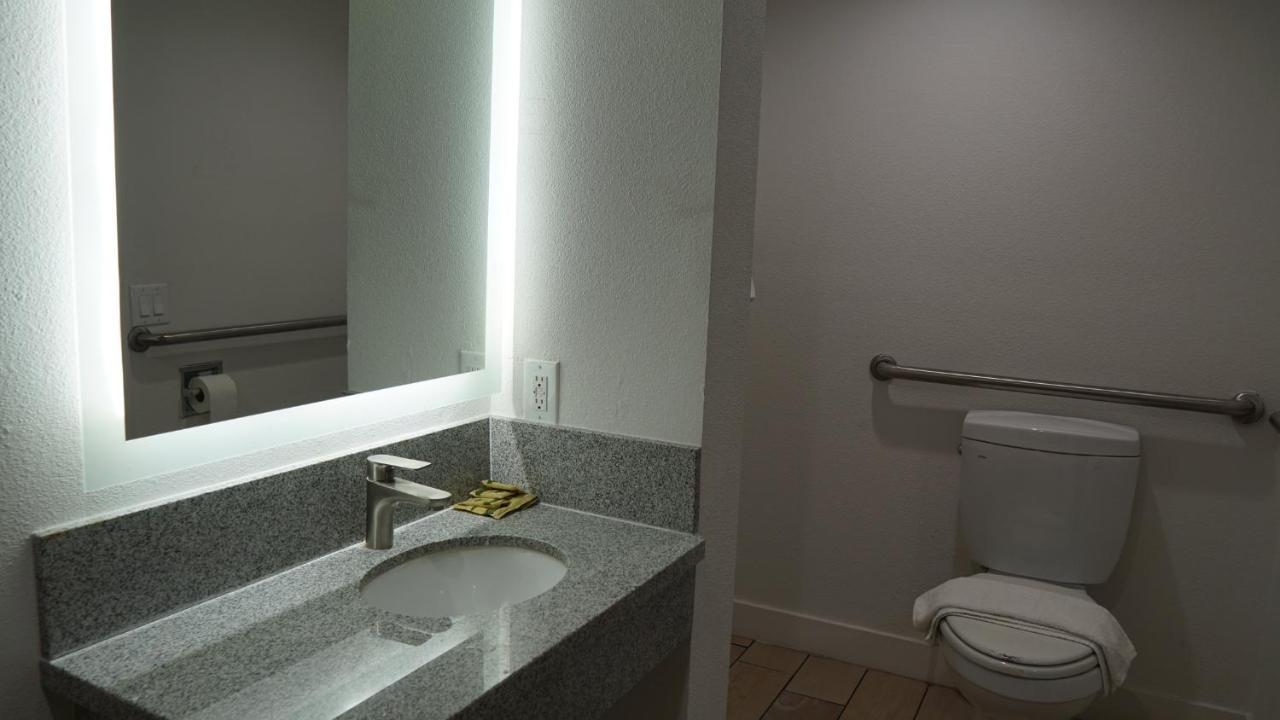 Sea Breeze Inn - Lax Airport, Los Angeles Інґлвуд Екстер'єр фото