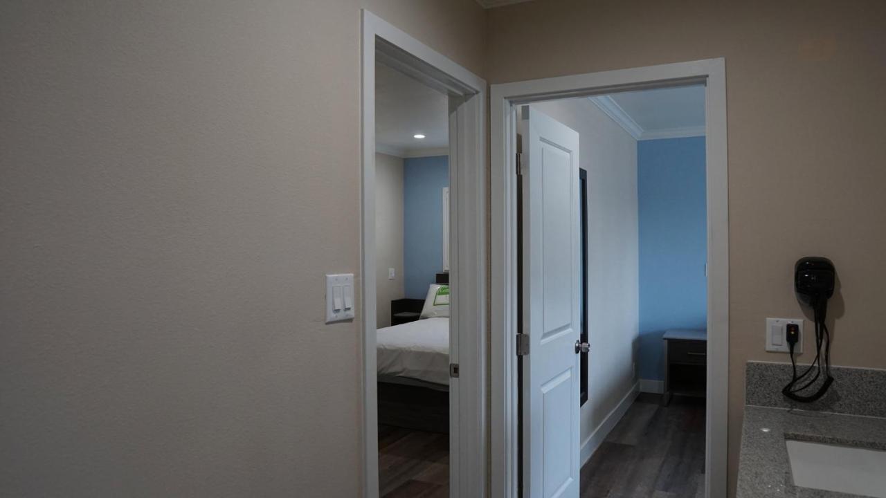 Sea Breeze Inn - Lax Airport, Los Angeles Інґлвуд Екстер'єр фото